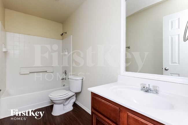 Building Photo - 3824 Bandera Ranch Rd