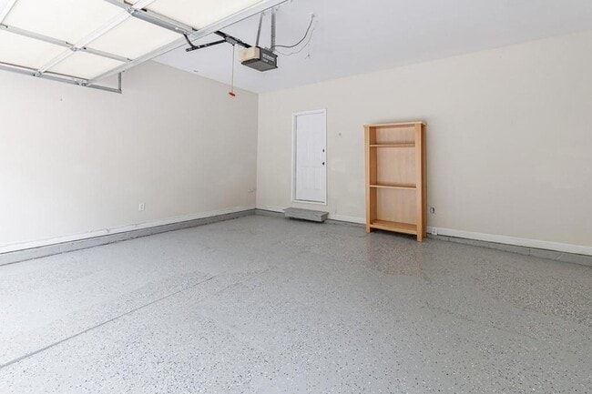 Building Photo - 3491 Roswell Rd NE