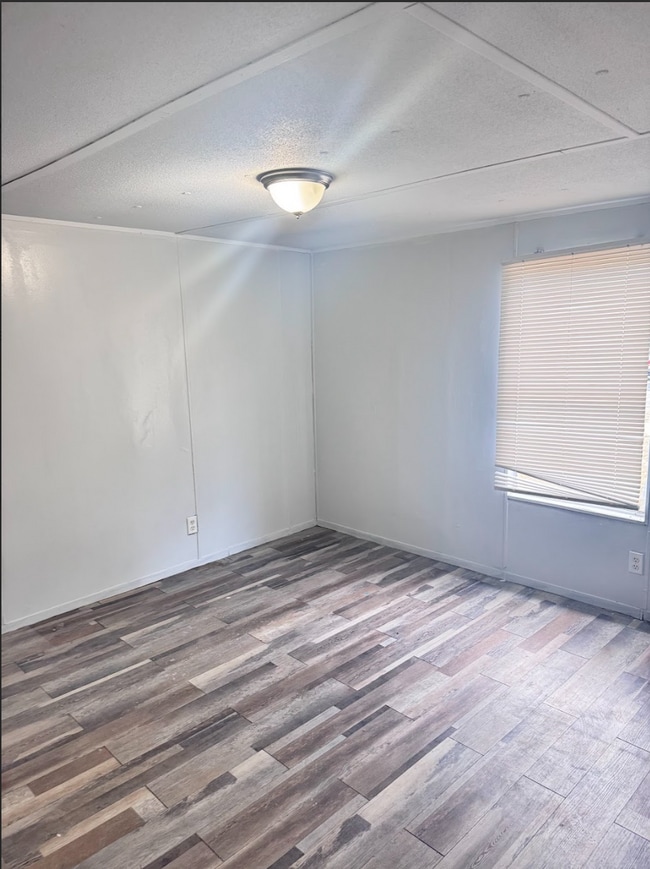 Building Photo - 19 Kinnett Dr