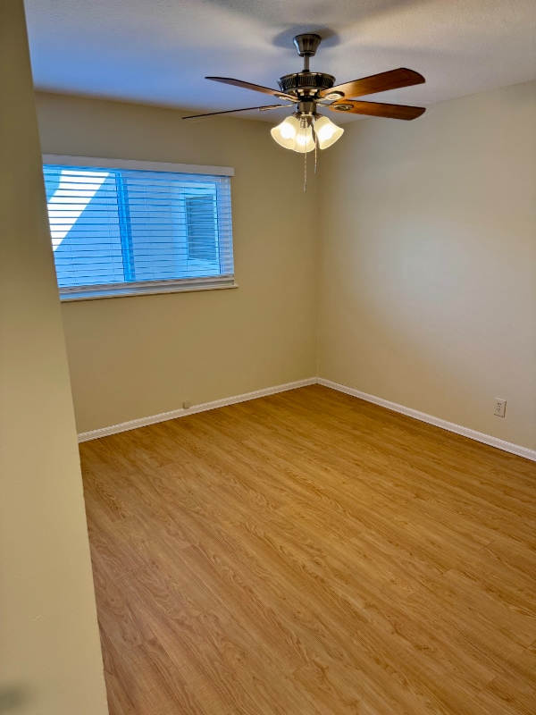 Building Photo - 2233 Canyon Dr