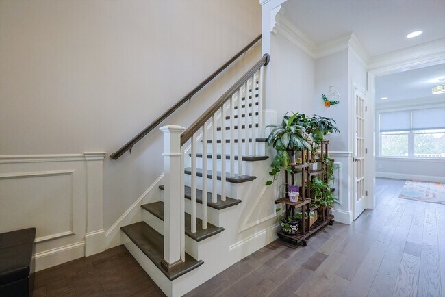 Building Photo - 8 Riverstone Way