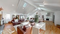 Building Photo - 802 Larchmont Rd