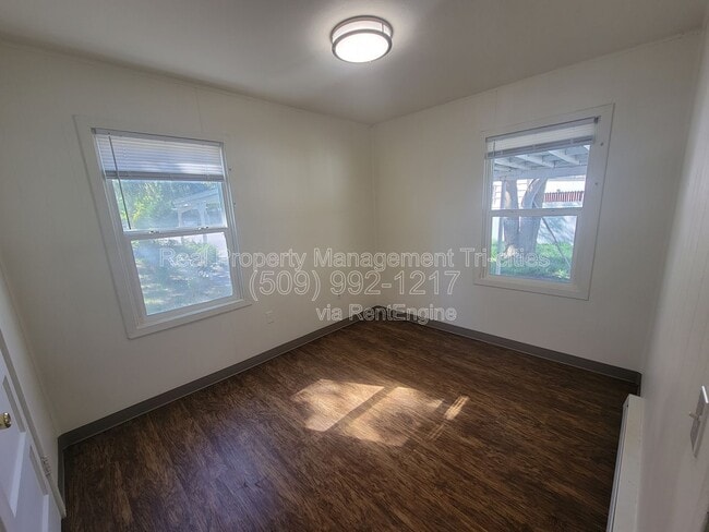 Building Photo - 1418 Mahan Ave