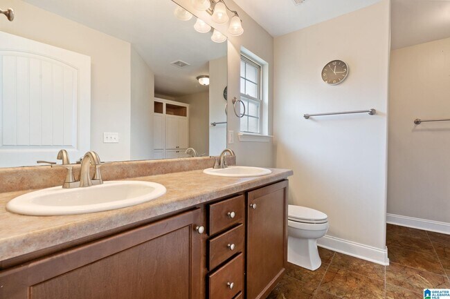 Building Photo - 315 Ivy Hills Cir