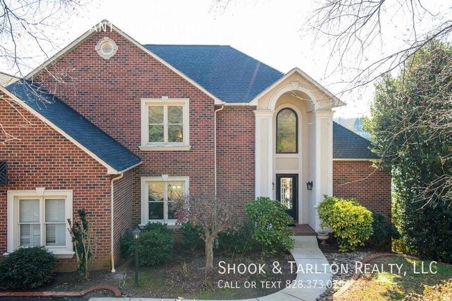 Building Photo - 121 Pleasant Point Dr