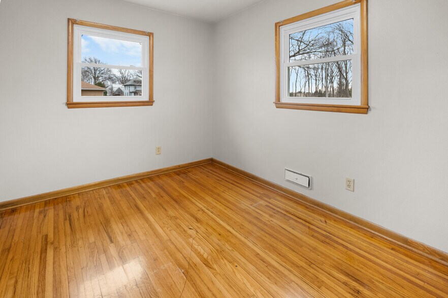 Building Photo - 124 Blaine Rd