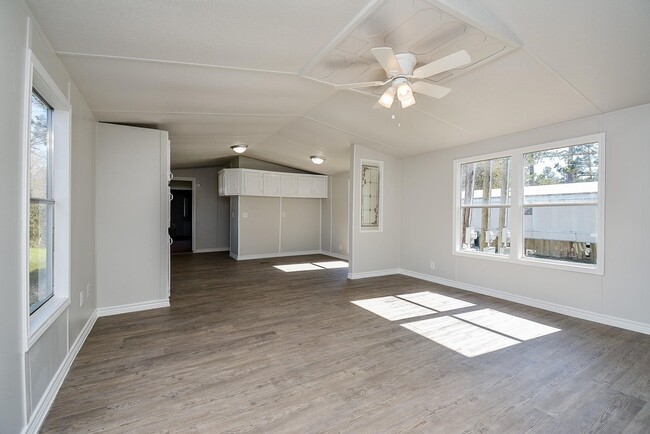 Building Photo - 12561 Roy Harris Loop