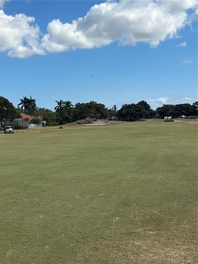 Building Photo - 5033 Prairie Dunes Village Cir