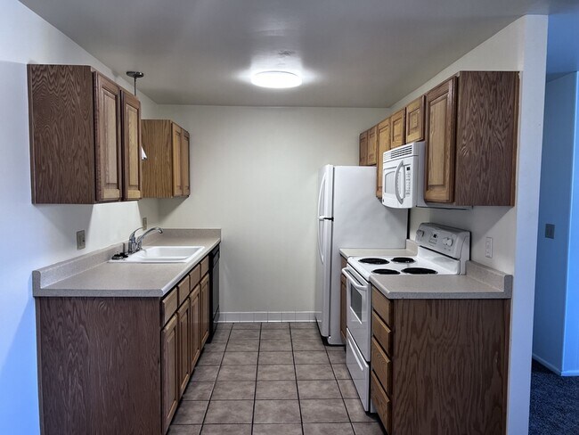 Building Photo - 4768 S Bonair St