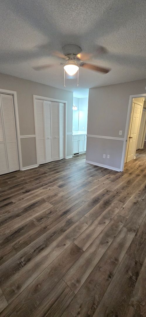 Building Photo - 3 bed 2 bath Condo for rent