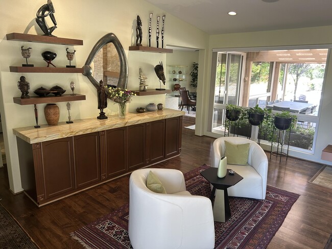 Building Photo - 49105 Casa Del Rio