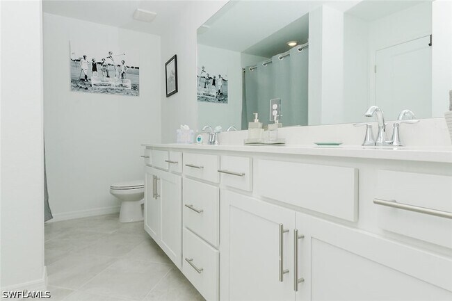Building Photo - 15835 Green Acres Avenue Unit 3311