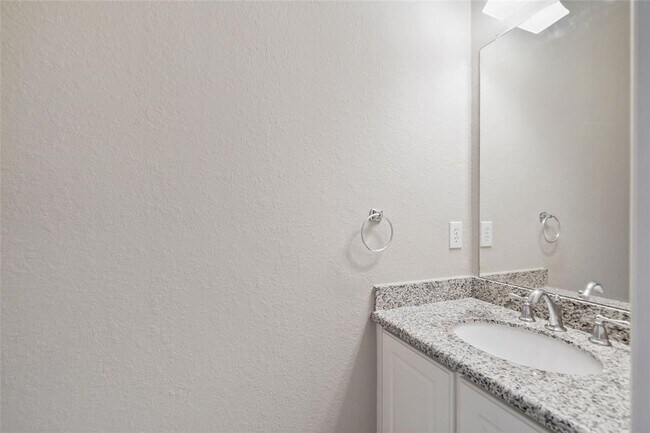 Building Photo - 151 E Greenhill Terrace Pl