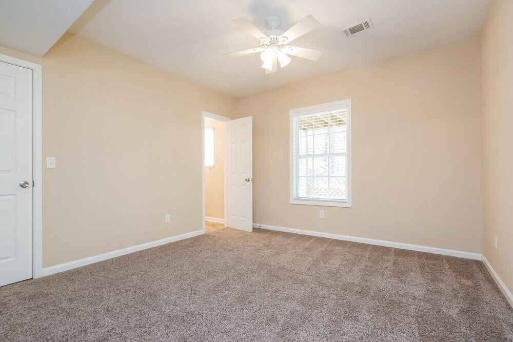 Building Photo - 3885 Dollar Cir