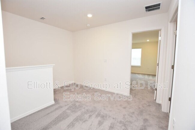 Building Photo - 3595 Smt Vw Wy