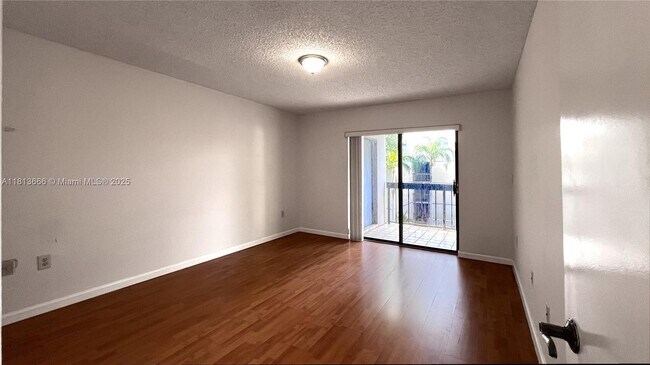Building Photo - 13255 SW 88th Ln