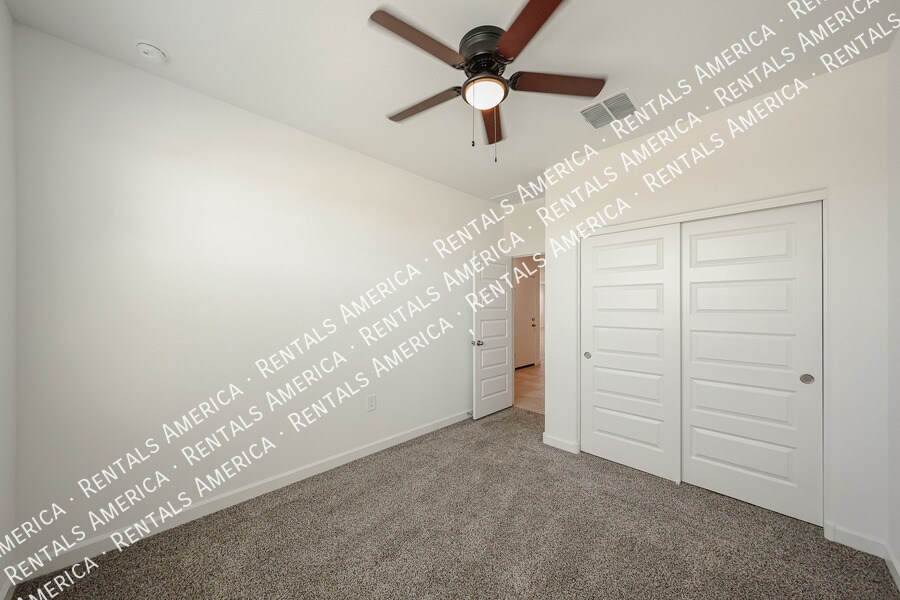 Building Photo - 38060 W Frascati Ave