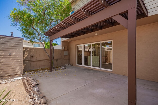 Building Photo - 7647 E Montecito Ave