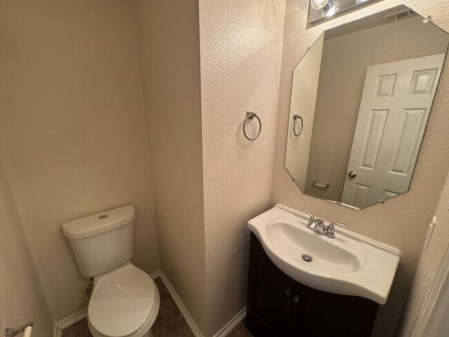 Building Photo - 5203 Causeway Ct