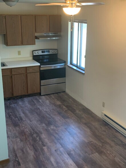 Building Photo - 2018 N Sherman Ave