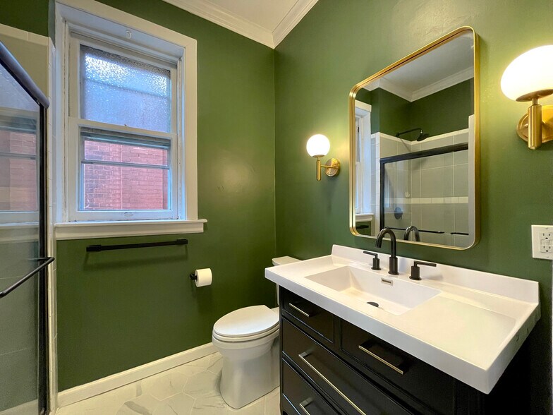Bathroom with Walk-In Shower - 3455 Hartford St