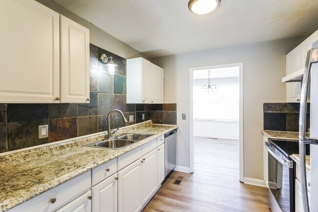 Building Photo - 126 Fergus Rd