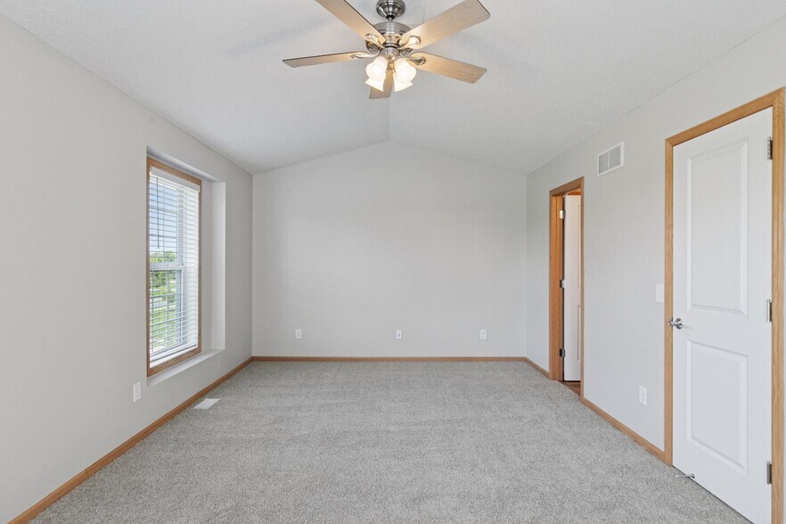 Building Photo - 15146 Fanning Dr N