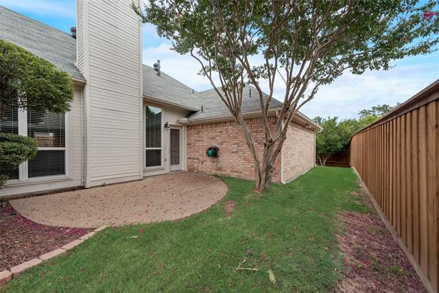 Building Photo - 4008 Daden Oaks Dr