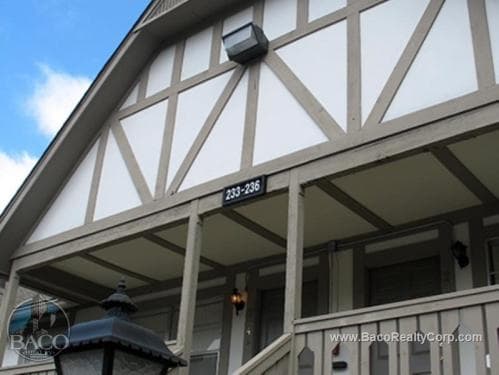 Building Photo - 3365 Keystone Ave