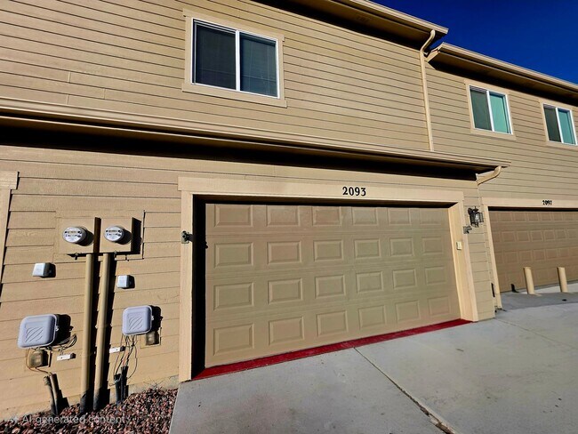 Building Photo - Charming 3 bedroom Townhome