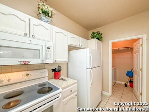 Building Photo - 129 Chapel Hill Cir