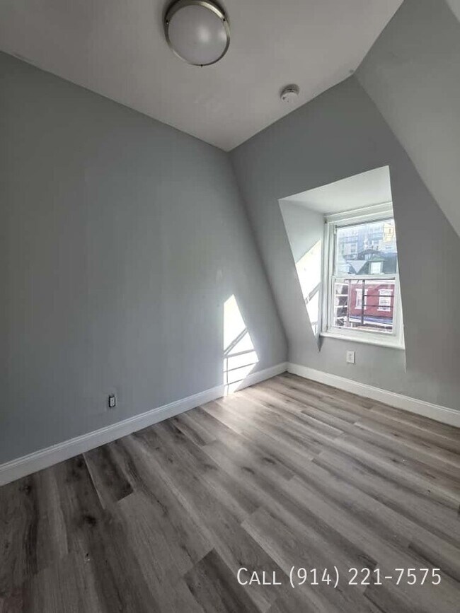 Building Photo - 157 Buena Vista Ave