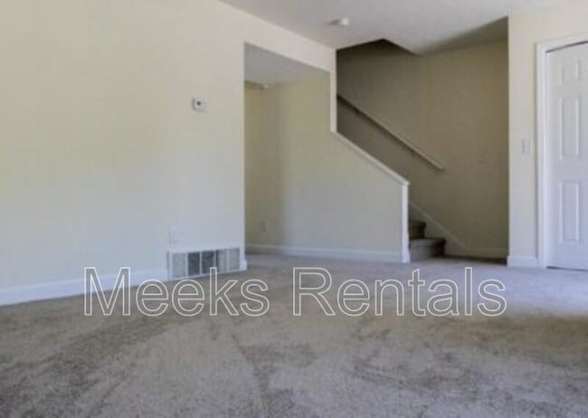 Building Photo - 327 Mill Rd