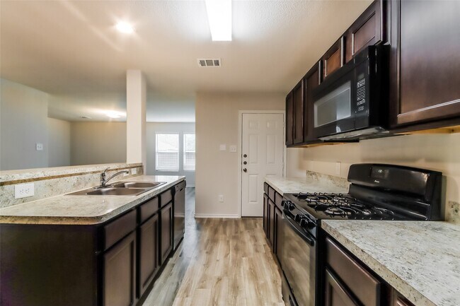 Building Photo - 7606 Merrylands Dr