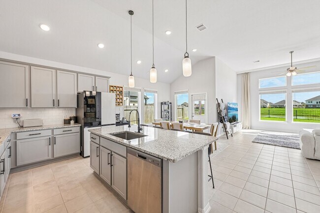Building Photo - 409 Chardonnay Dr