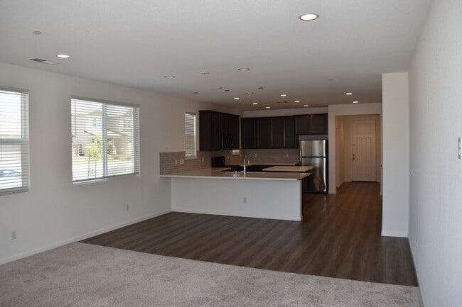 Building Photo - 3591 Sunstone Ct