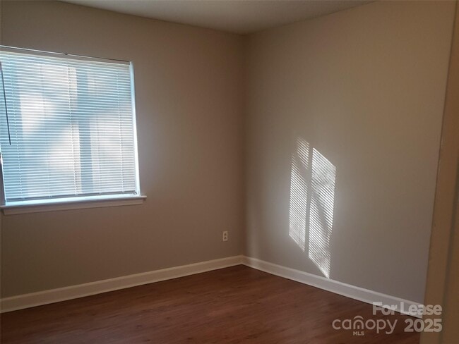 Building Photo - 8111 Marcus Ln