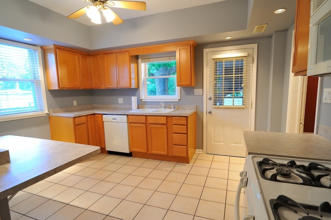 Kitchen - 432 Ferdinand Ave