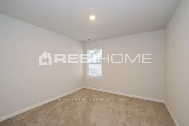 Building Photo - 145 Wellbrook Ct NE
