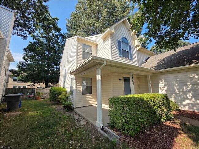 Building Photo - 1460 Berkshire Dr