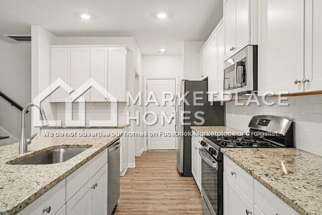 Building Photo - 1128 Alston Rdg Ct