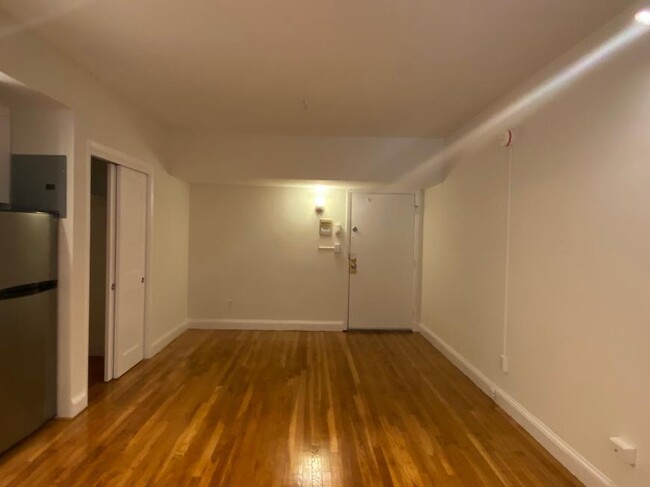 Building Photo - 1 bedroom in Boston MA 02118