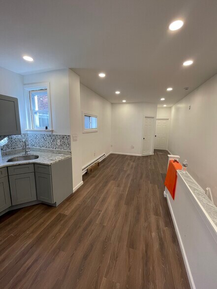 Building Photo - 1318 N 57th Street