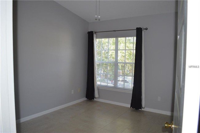 Building Photo - 4360 S Kirkman Rd