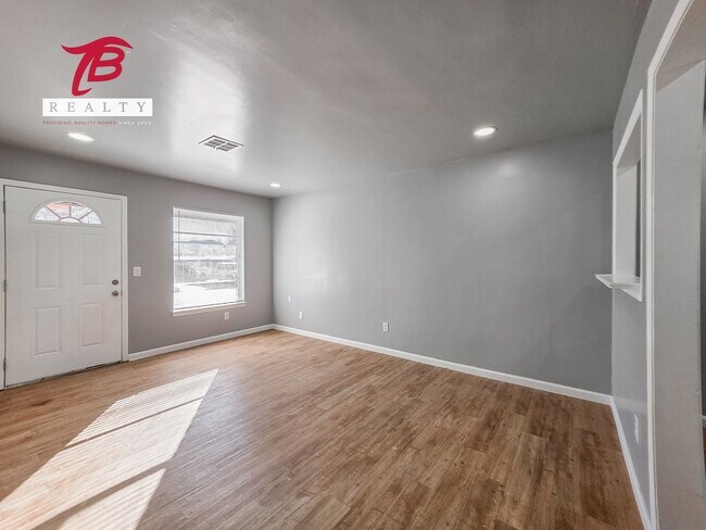 Building Photo - 7101 NW 20th St