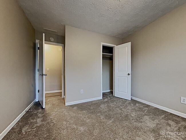 Building Photo - 3756 Sandy Shoals Ln
