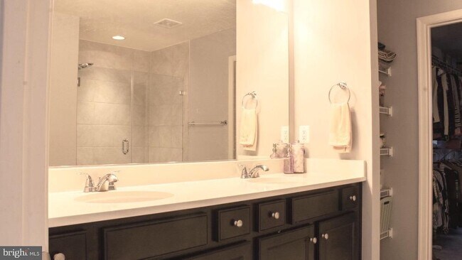 Building Photo - 145 Wayland Rd