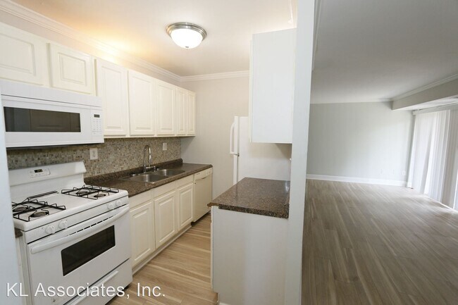Building Photo - 1 br, 1 bath House - 7529 Riverdale Road  ...