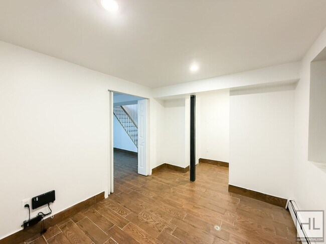 Building Photo - GREENE AVENUE / Spacious Bed-Stuy 2-Bed 1....