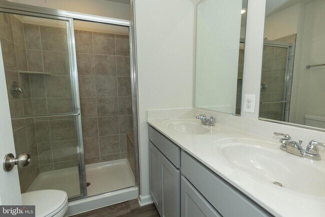 Building Photo - 158 Cooperage Rd